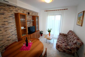 Family-friendly apartments with swimming pool Štrmac (Labin) - 5527