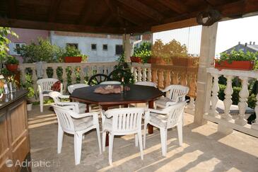 Apartmány s parkovištěm Novi Vinodolski - 5529 Adriatic.hr