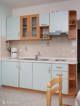 Apartments with parking space Dramalj, Crikvenica - 5534