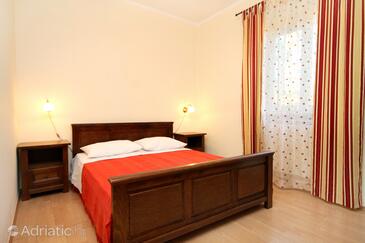 Secluded family friendly house Kapelica, Labin - 5536
