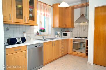 Secluded family friendly house Kapelica, Labin - 5536