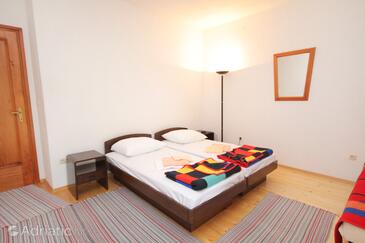 Ferienwohnungen mit Parkplatz Povile, Novi Vinodolski - 5539