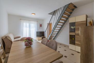 Apartments with swimming pool Dramalj (Crikvenica) - 5551