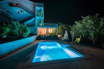 Apartmaji z bazenom Dramalj, Crikvenica - 5551 Adriatic.hr