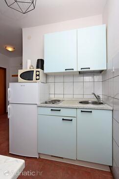 Apartments with WiFi Crikvenica - 5555