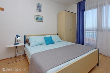 Apartments with WiFi Crikvenica - 5555