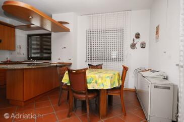 Apartments and rooms by the sea Crikvenica - 5556