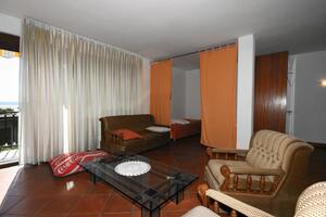 Egyszobás apartman Crikvenica (A-5556-b)