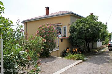 Apartments by the sea Novi Vinodolski - 5558 Adriatic.hr