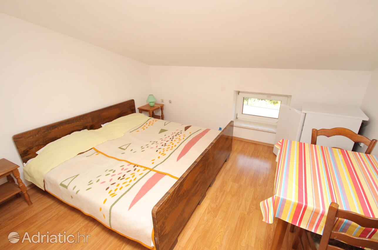 Apartments and rooms with WiFi Senj - 5560