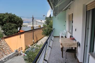 Apartments with parking space Senj - 5572