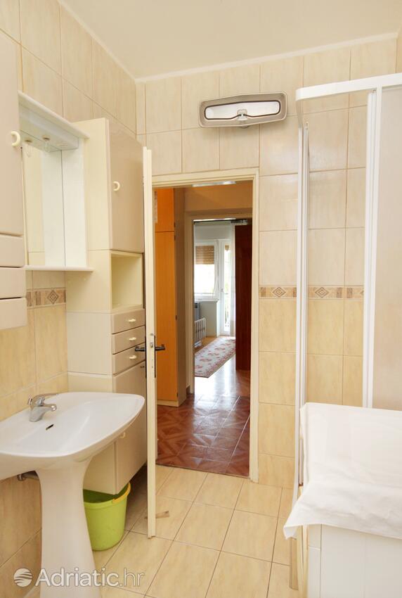 A-5572-a - Magánszállás - Apartmanok parkolóhellyel Senj
