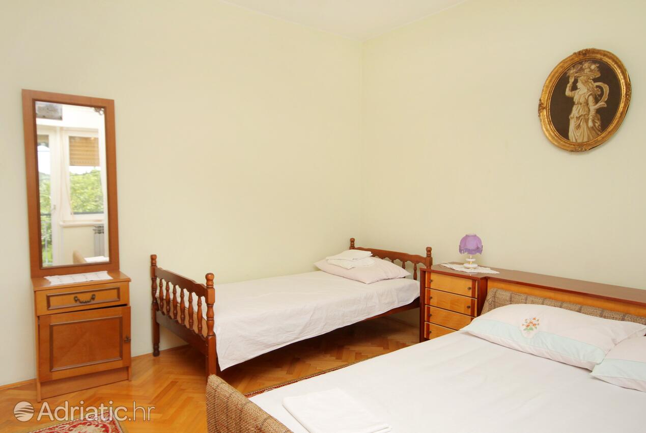 A-5572-a - Magánszállás - Apartmanok parkolóhellyel Senj