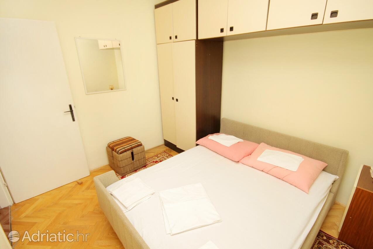 A-5572-a - Magánszállás - Apartmanok parkolóhellyel Senj