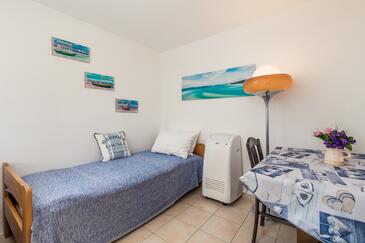 Apartments by the sea Klenovica, Novi Vinodolski - 5575