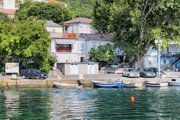 Klenovica, Novi Vinodolski, Hébergement 5579 - Appartement à proximité de la mer avec une plage de galets.