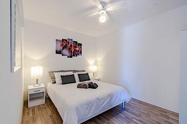 Seaside apartments with a swimming pool Tri Žala, Korčula - 558