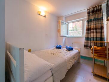 Apartments by the sea Crikvenica - 5585