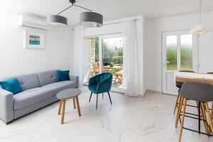 One bedroom apartment Crikvenica (A-5589-c)