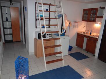 Apartments and rooms with parking space Klenovica, Novi Vinodolski - 5590