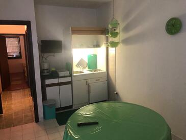 Apartments and rooms with parking space Klenovica, Novi Vinodolski - 5590