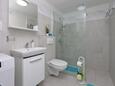 Dramalj, Baño en alojamiento de tipo apartment, WiFi.
