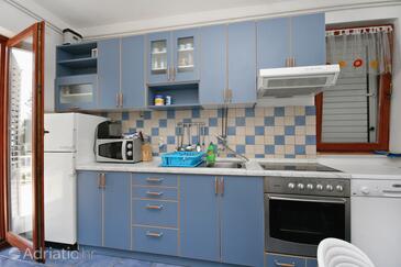 Apartments by the sea Dramalj, Crikvenica - 5596