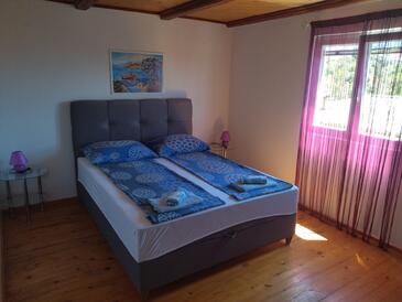 Ferienwohnungen mit Parkplatz Novi Vinodolski - 5601