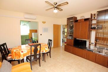 Appartements avec parking Supetar, Brac - 5612