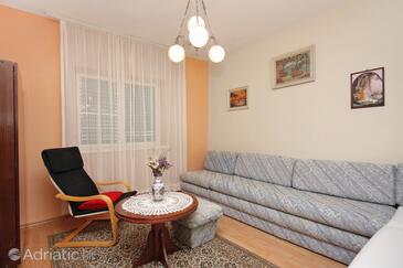 Apartments with parking space Postira, Brač - 5618
