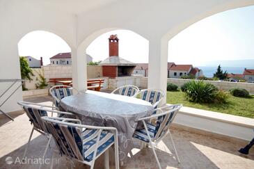 Apartmaji s parkingom Bol, Brač - 5630
