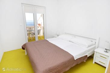 Apartmaji s parkingom Bol, Brač - 5631