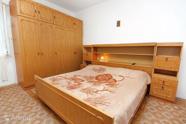 Apartments by the sea Postira, Brač - 5634