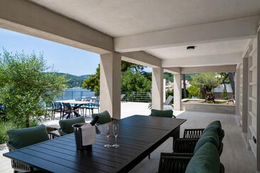 Treværelses hus Sumartin, Brac (K-5639(