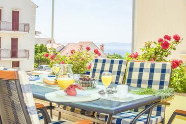 Apartmaji s parkingom Bol, Brač - 5641