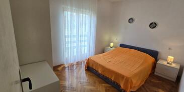 Three bedroom apartment Mirca, Brač (A-5655-a)