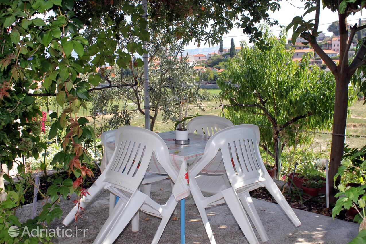 A-5659-b - Alloggi privati - Appartamenti con parcheggio Postire - Postira, Brazza - Brač