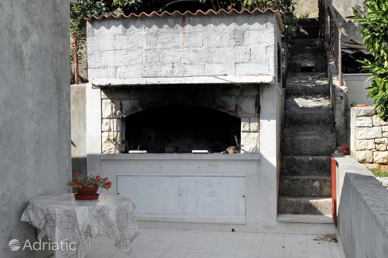 Giardino - Appartamenti con parcheggio Postire - Postira, Brazza - Brač