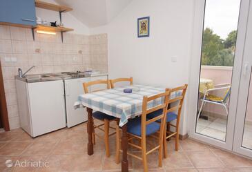 Апартаменты у моря Сплитска - Splitska, Брач - Brač - 5664