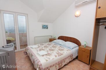 Апартаменты у моря Сплитска - Splitska, Брач - Brač - 5664