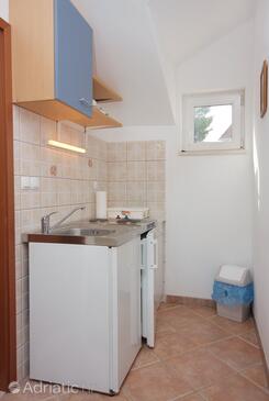 Апартаменты у моря Сплитска - Splitska, Брач - Brač - 5664