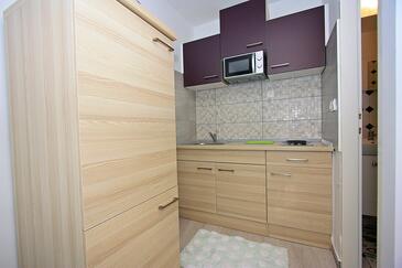 Apartments with WiFi Supetar, Brač - 5665