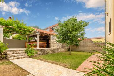Apartments with terrace Nin, North Dalmatia