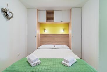 Apartments with terrace Nin, North Dalmatia