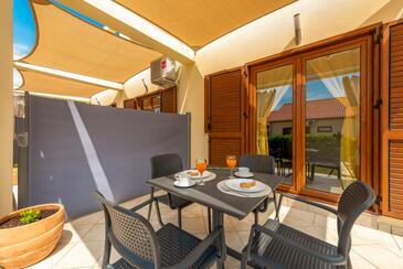 Apartments with terrace Nin, North Dalmatia