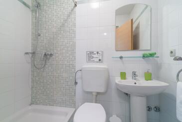 Apartments with terrace Nin, North Dalmatia