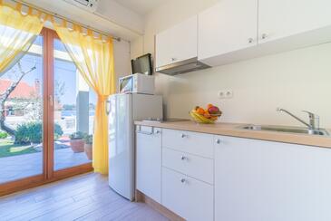 Apartments with terrace Nin, North Dalmatia