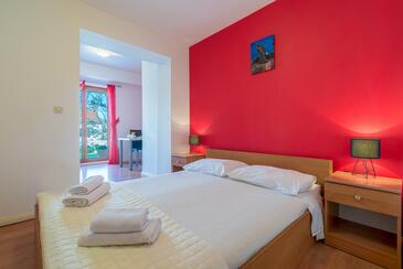 Apartments with terrace Nin, North Dalmatia