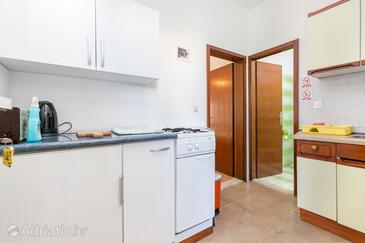 Апартаменты с парковкой Супетар - Supetar, Брач - Brač - 5670