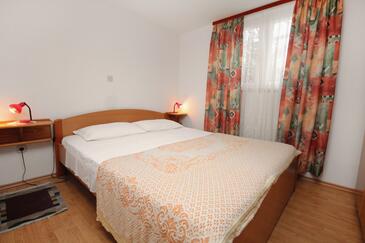 Dwupokojowy apartament Postira, Brač (A-5672-a)